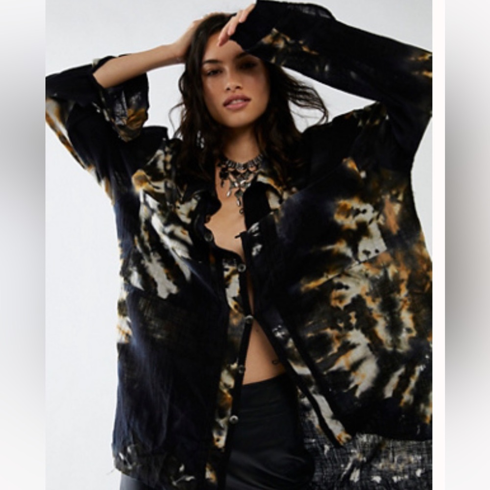 NWT One Teaspoon Hand Printed Stormflower Top
